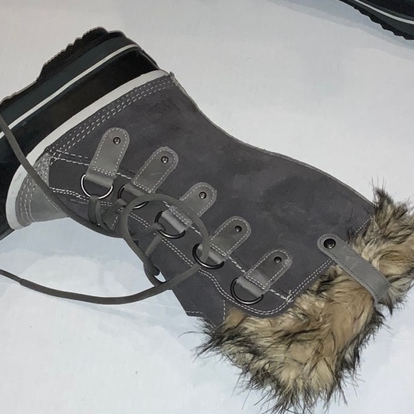 Like New Sorel Joan of Arctic Boots - Shale - Size 7 - Picture 2 of 3